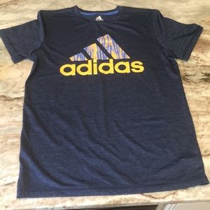Adidas boys large 14/16 t shirt